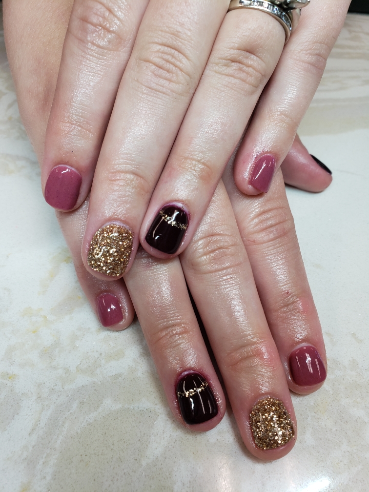 The Nail Babes logo